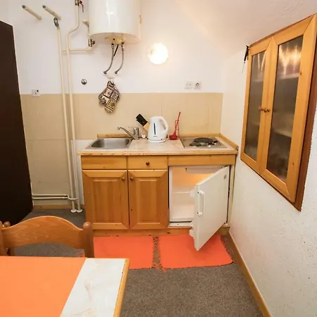 And Razen Guest house